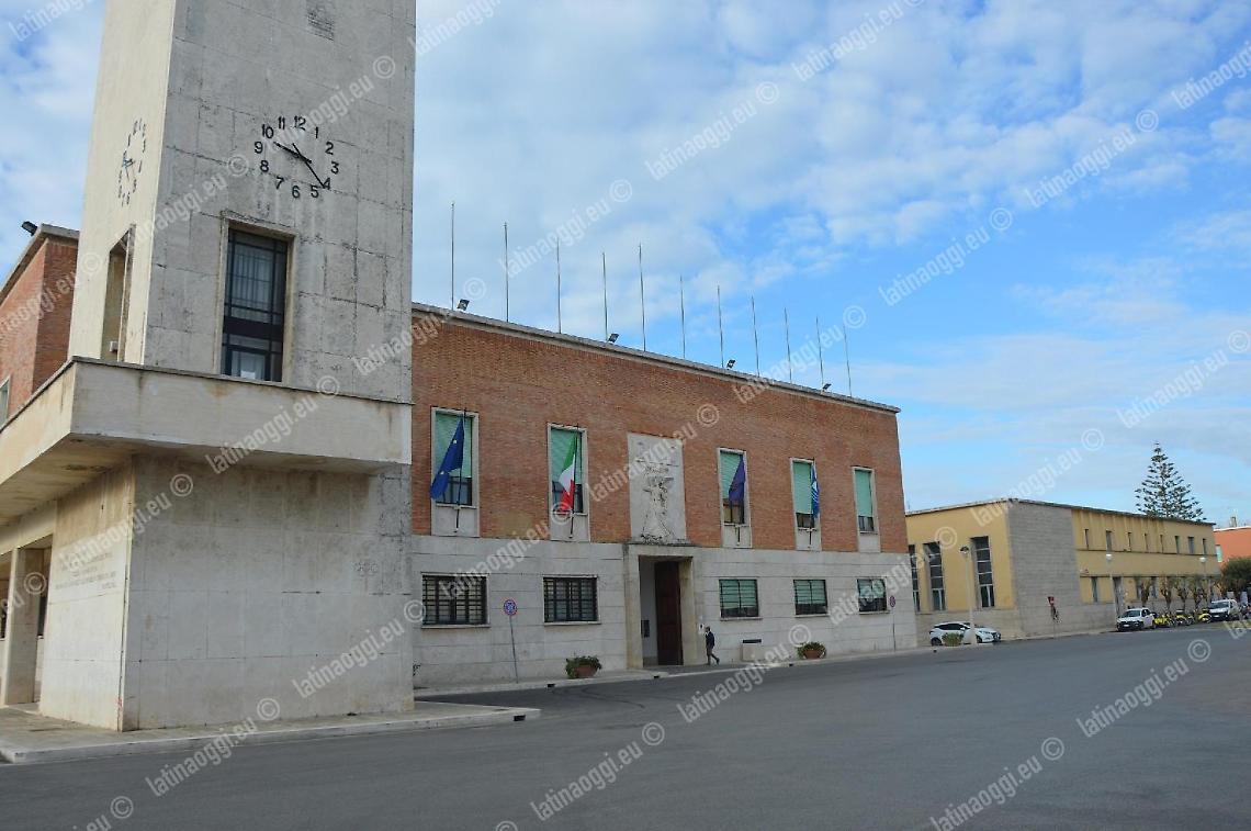 Riprese in Consiglio comunale a Sabaudia, Di Capua incalza