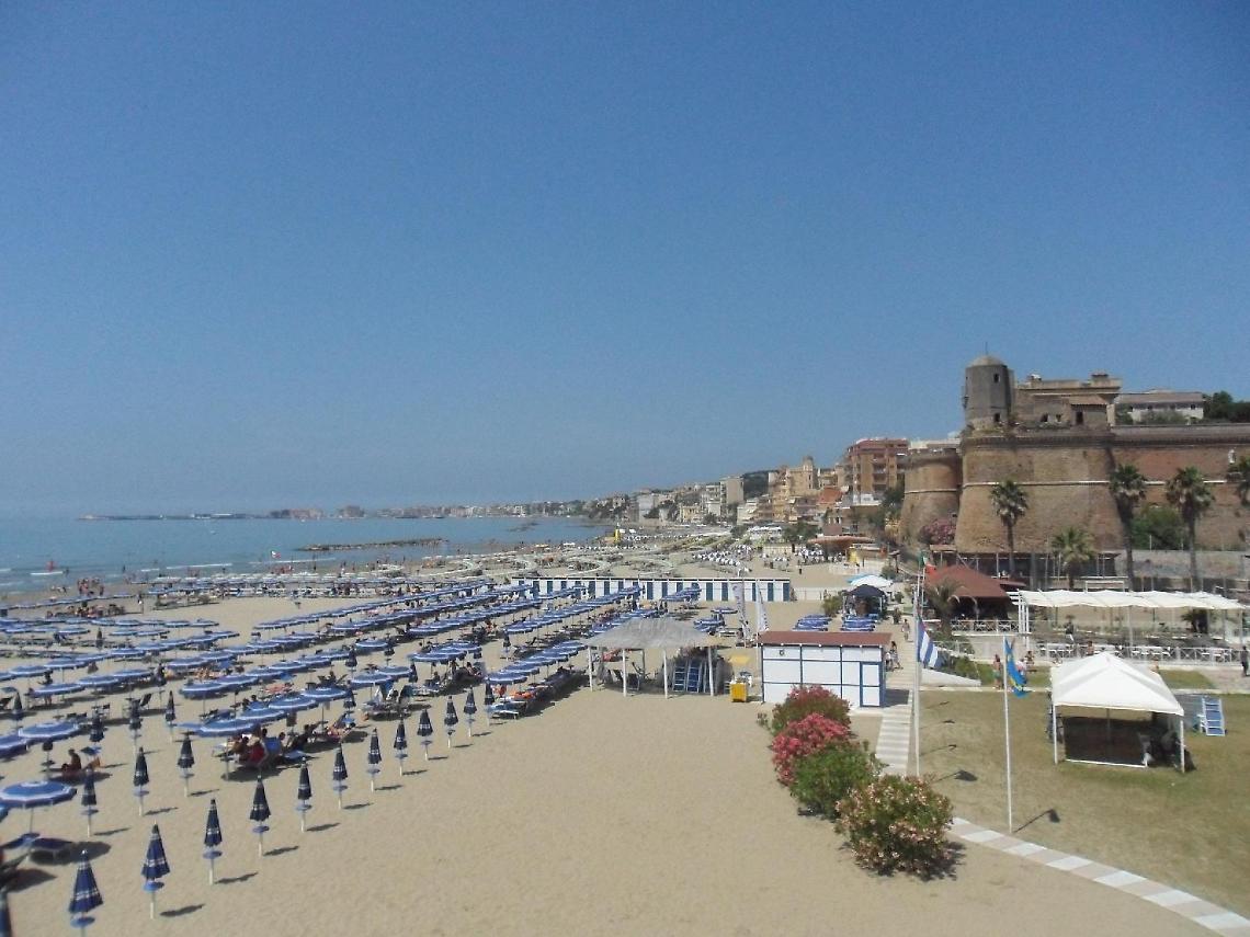 Al mare in treno, Trenitalia sceglie le spiagge di Nettuno