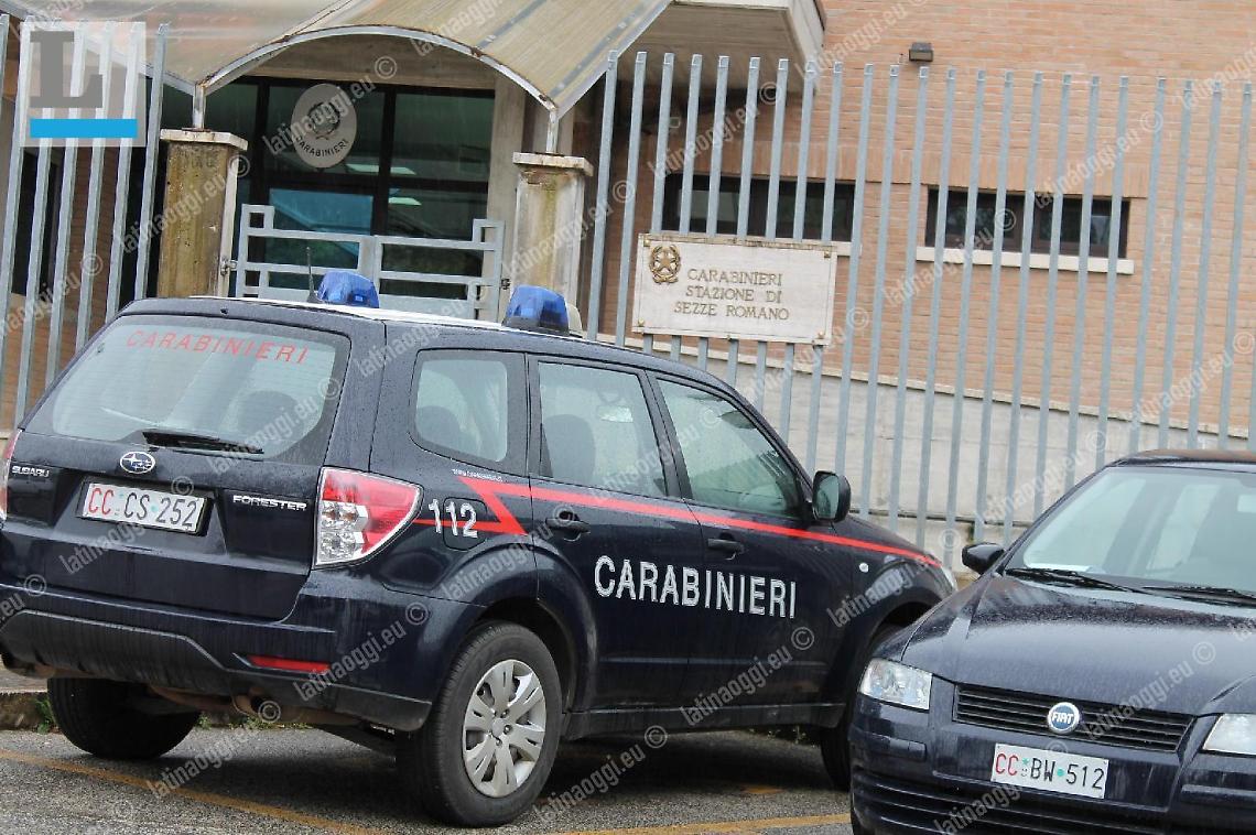 Diverbio in strada si trasforma in aggressione: lo picchia con la paletta