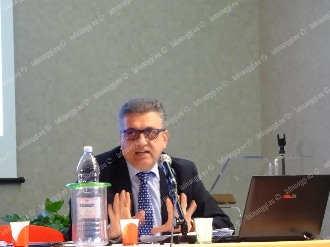 Trasferimento di Borrelli, il Comune: "Nessun provvedimento ad personam"