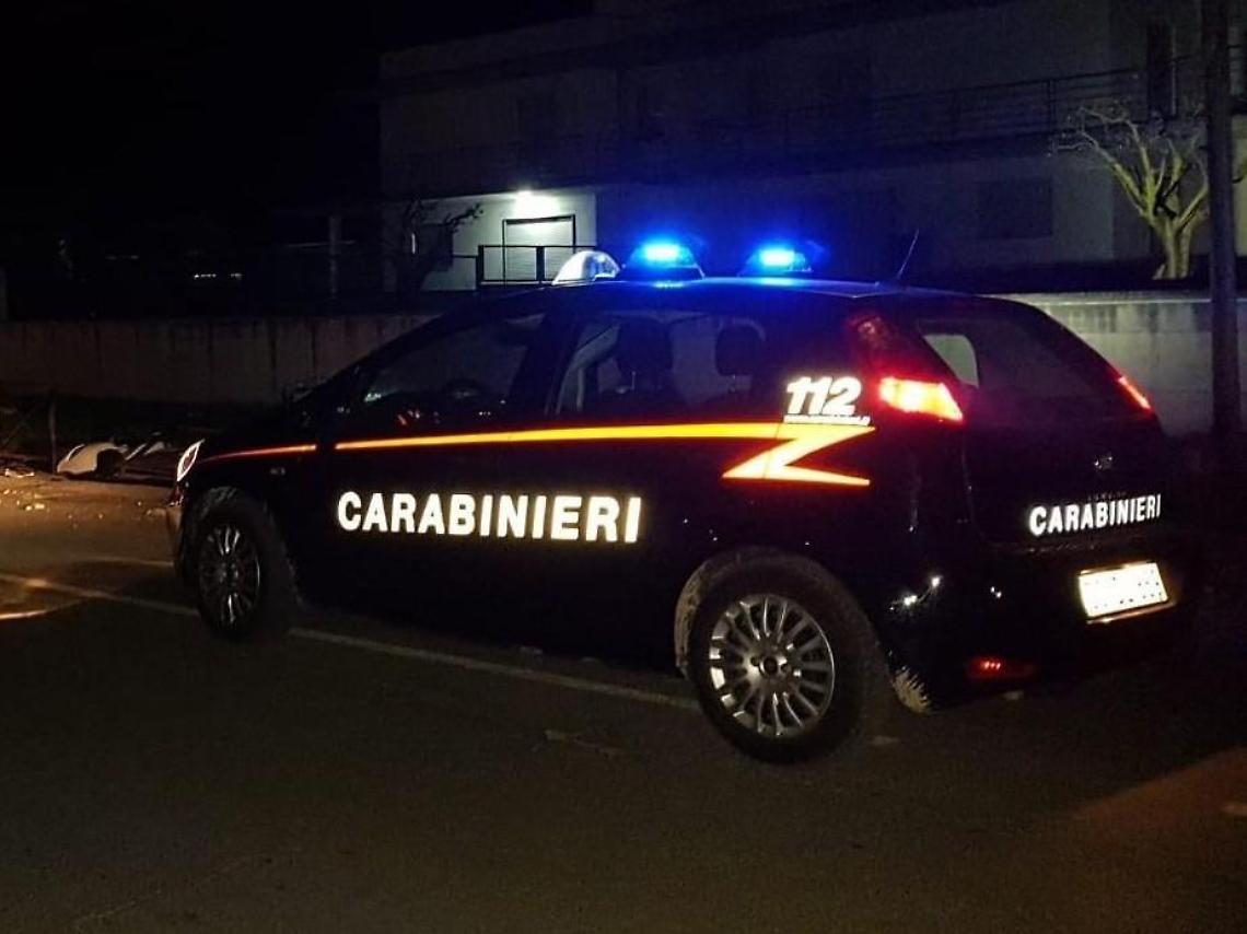 Fuggono in auto, poi si schiantano: muore in Calabria un 29enne di Ardea