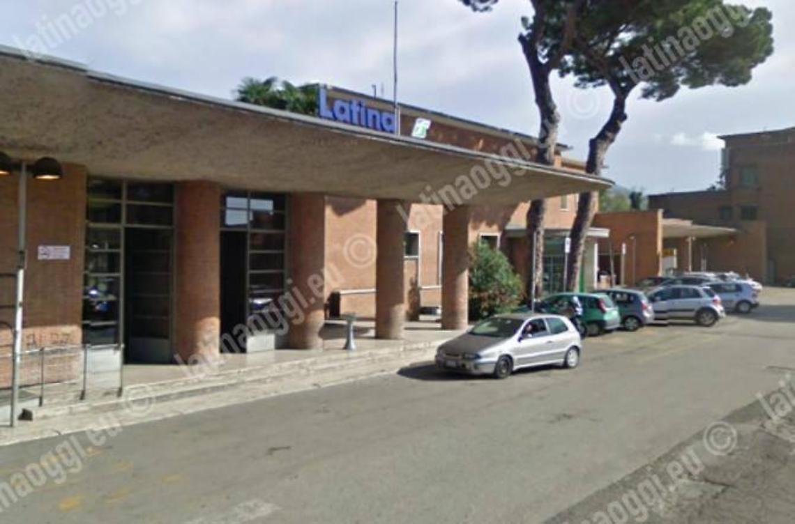 Ialongo: alla stazione la biglietteria va aperta anche nei weekend