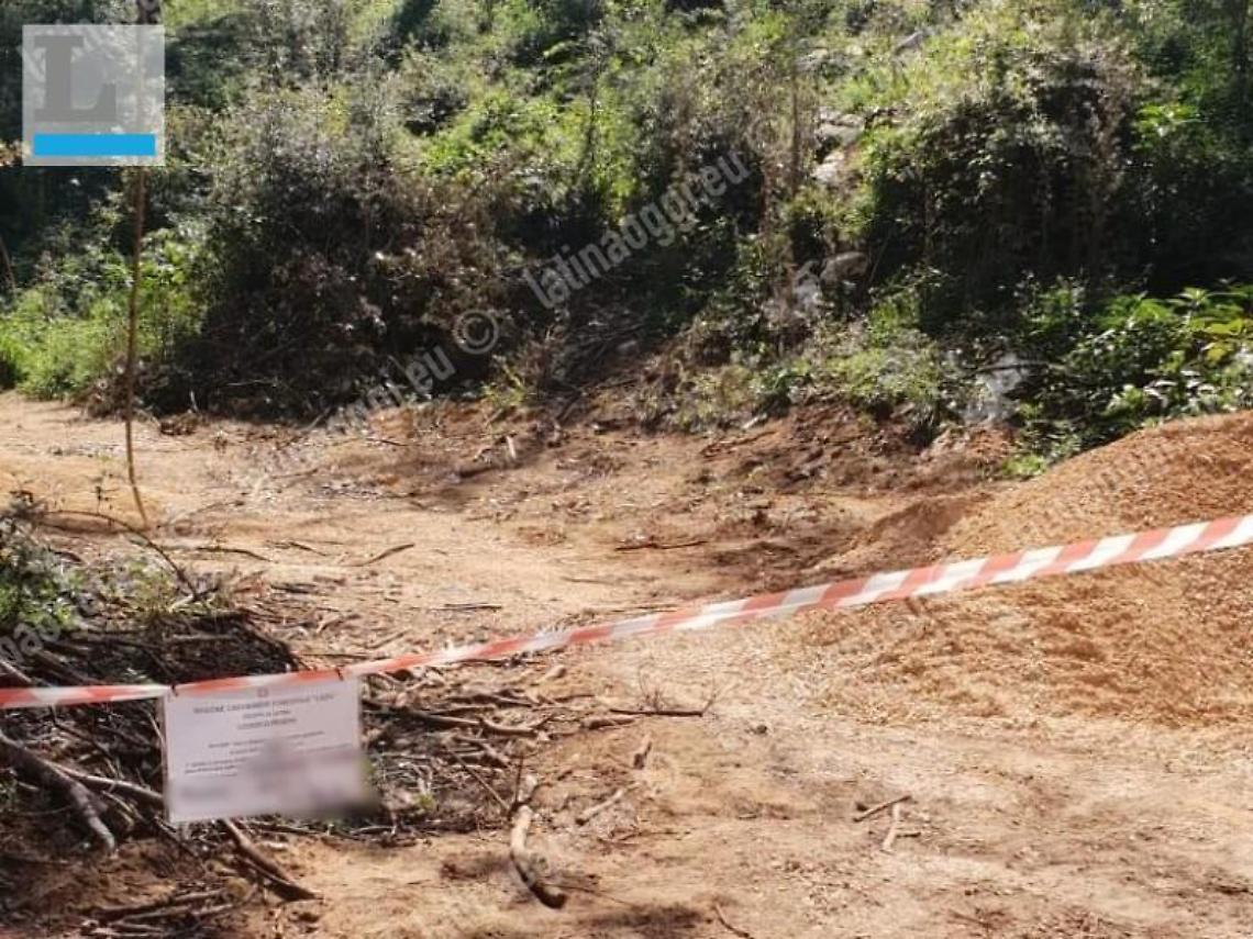 Priverno, spunta una strada abusiva nel bosco: scatta il sequestro