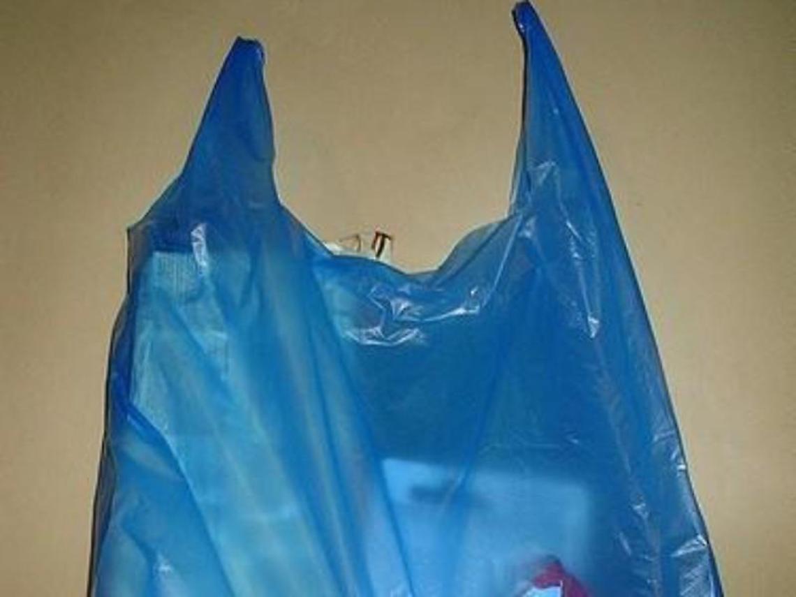 La svolta ecologica di Artena: addio alle buste di plastica