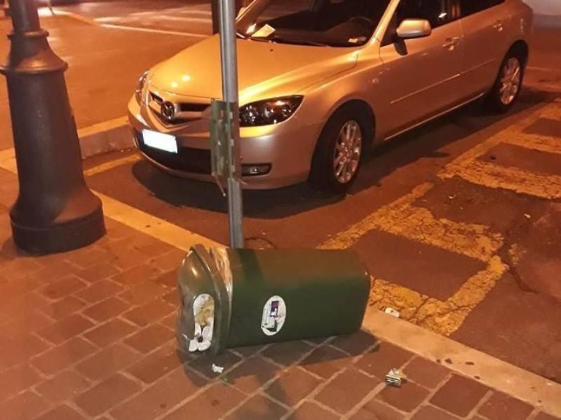 Sezze, piccoli cestini installati in centro: i vandali già li hanno colpiti