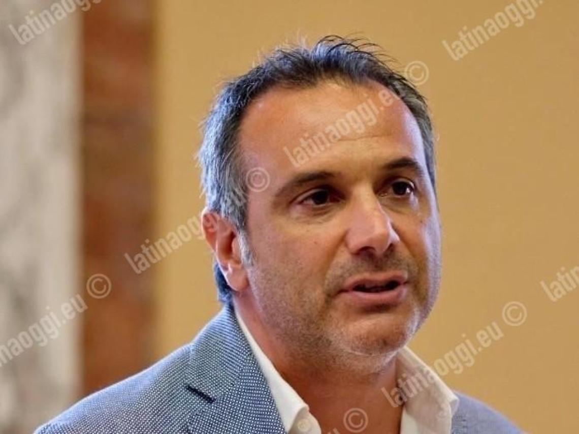 Carnevale passa alla Lega, ma nel partito iniziano i malumori