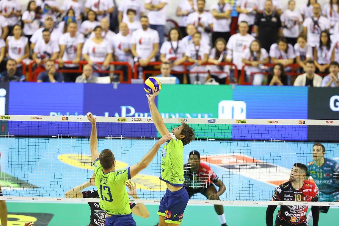 Top Volley, nulla da fare contro i campioni d'Italia di Perugia