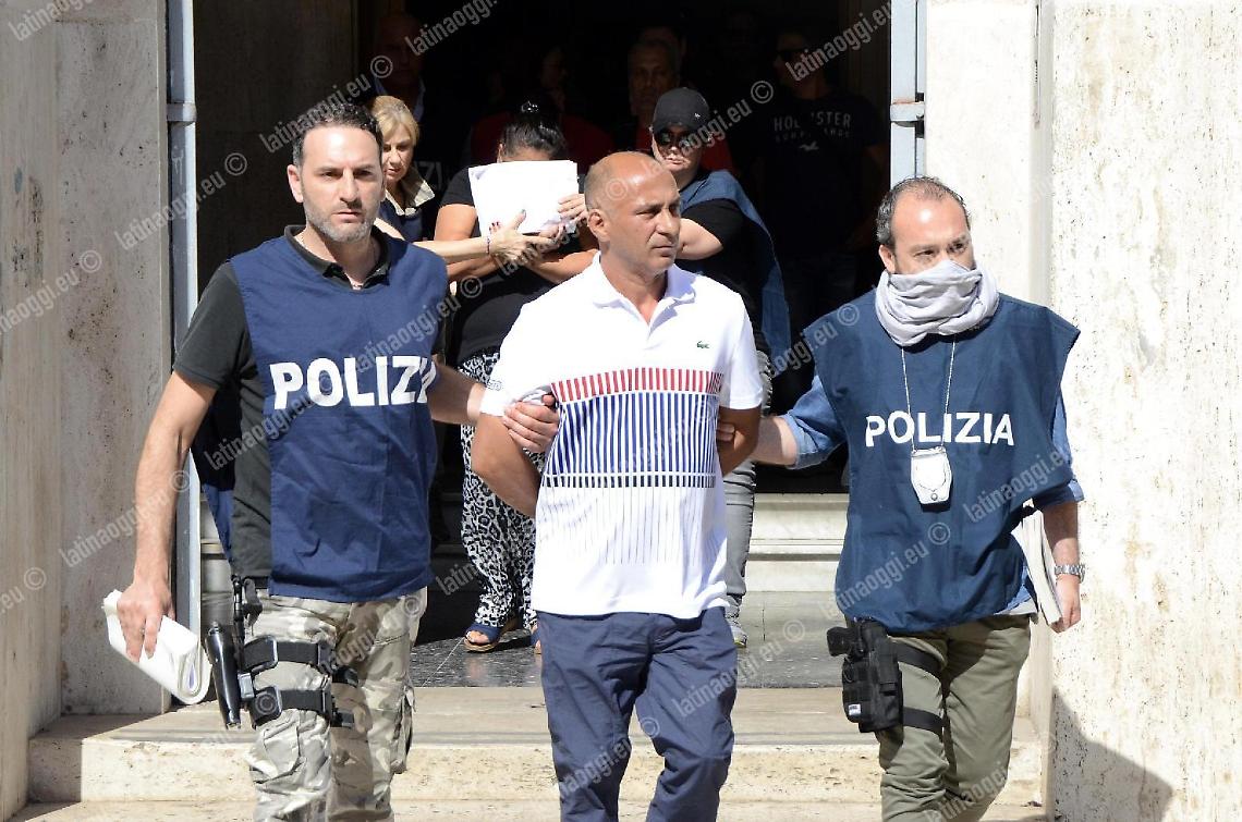 Mafia, sei ordinanze di custodia a carico del clan Di Silvio