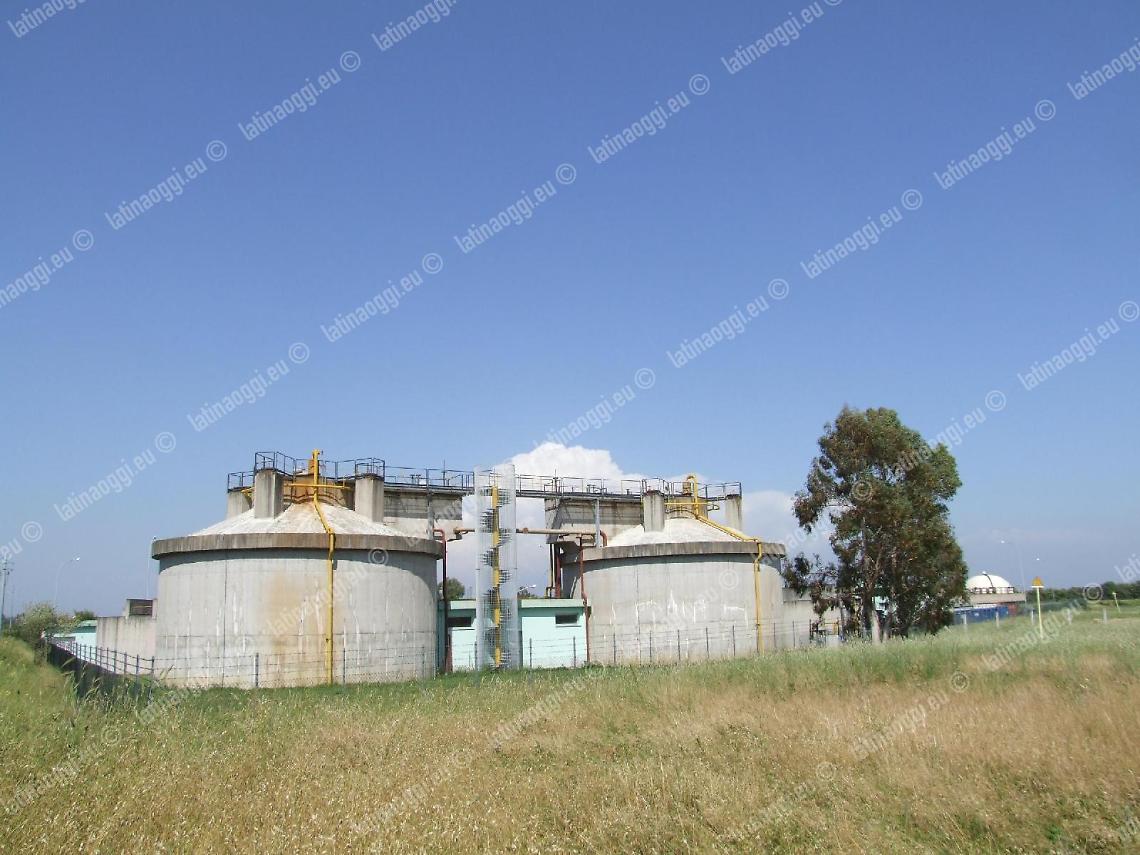 Depuratore rotto, la denuncia del comitato: "Acqua inquinata nel fosso"