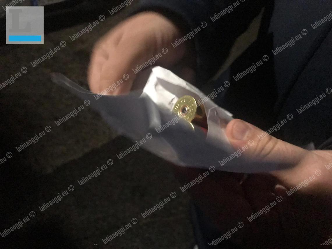 Intimidazione a Nettuno, proiettili per l'editore de &laquo;Il Clandestino&raquo;