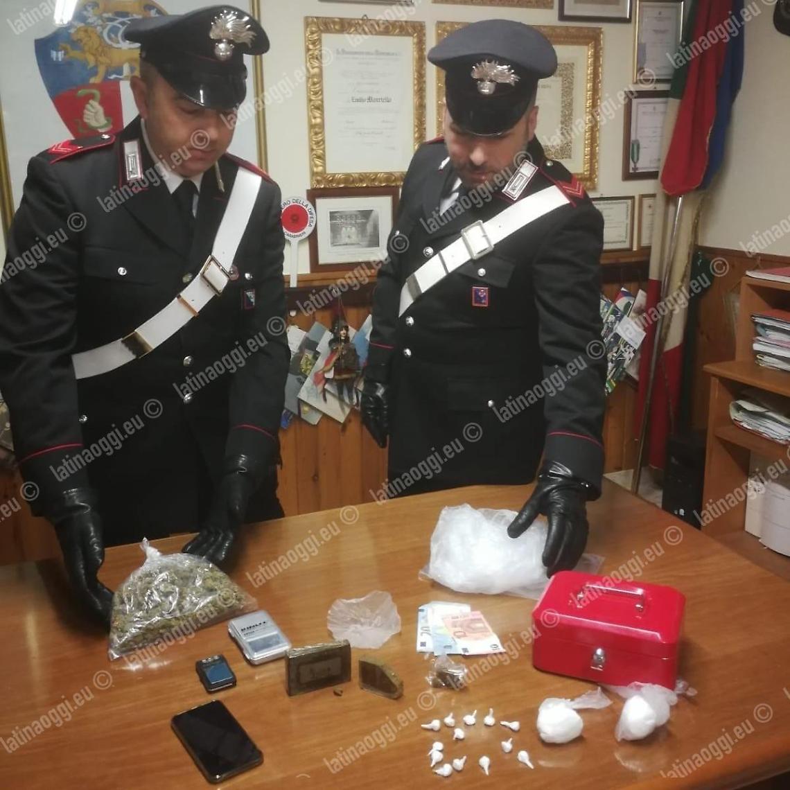 Trovati con cocaina, marijuana e hashish: arrestati due giovani di Fondi