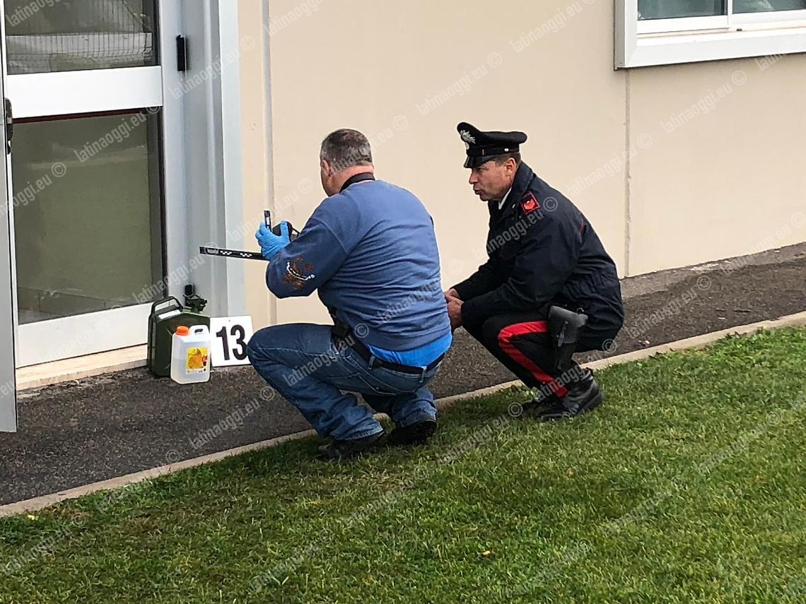 Molotov a scuola, il 15enne passerà il natale in comunità