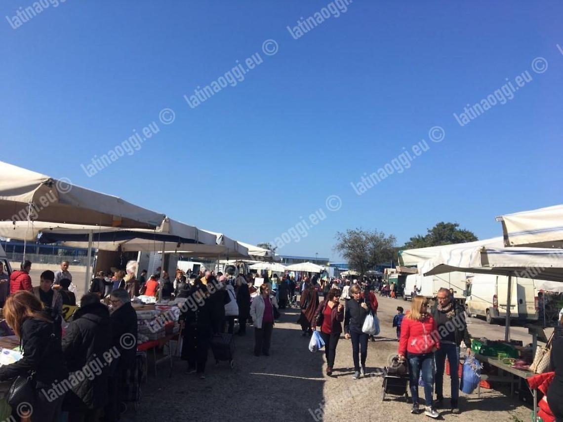 Scappa col figlio dal mercato settimanale e si teme il rapimento
