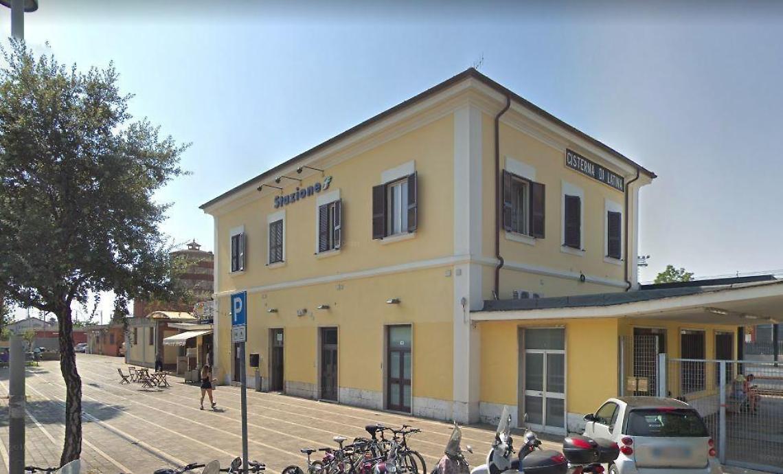 Cisterna, i parcheggi della stazione ferroviaria diventano gratuiti