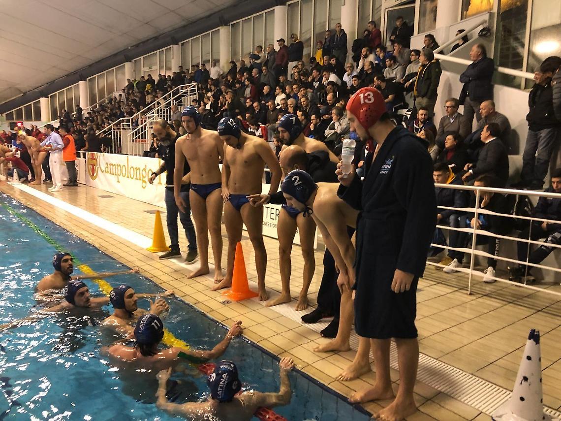 Nerazzurri sconfitti a Salerno, ma sempre in testa alla classifica