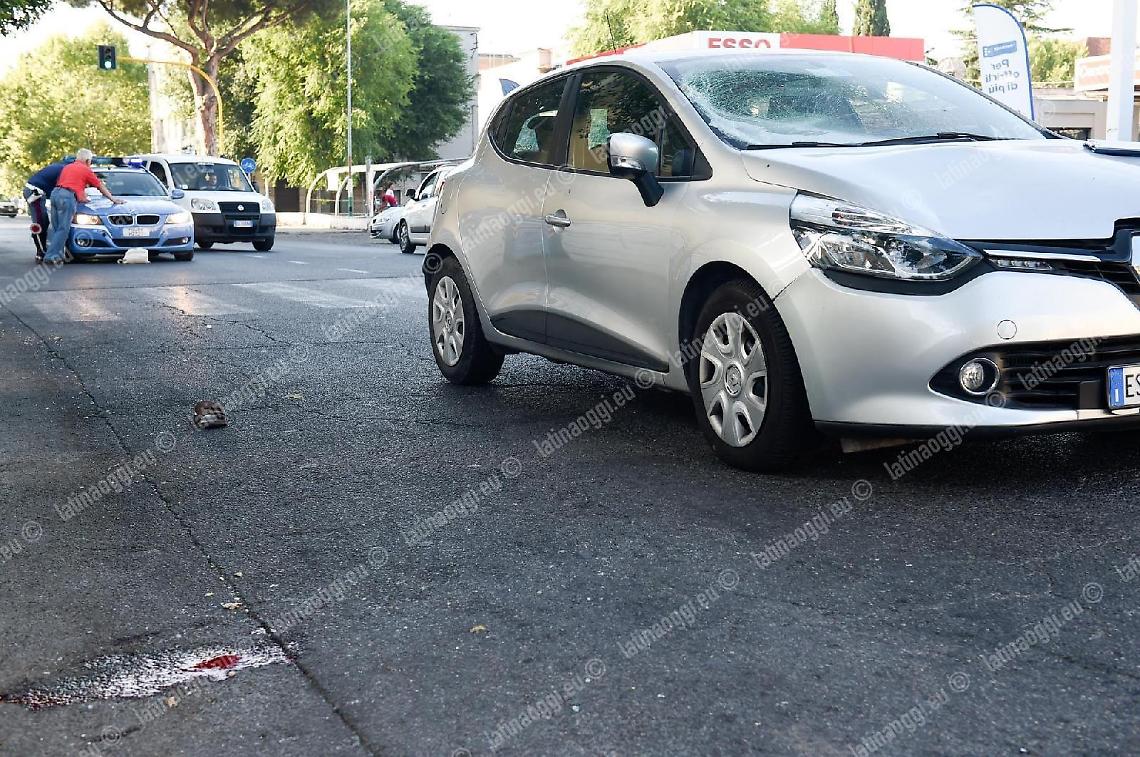 Latina, investito in centro: a giudizio il conducente dell'auto