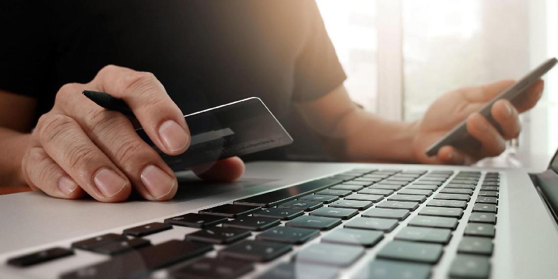 Formia, professionista truffato con la tecnica del phishing: denunciato 23enne