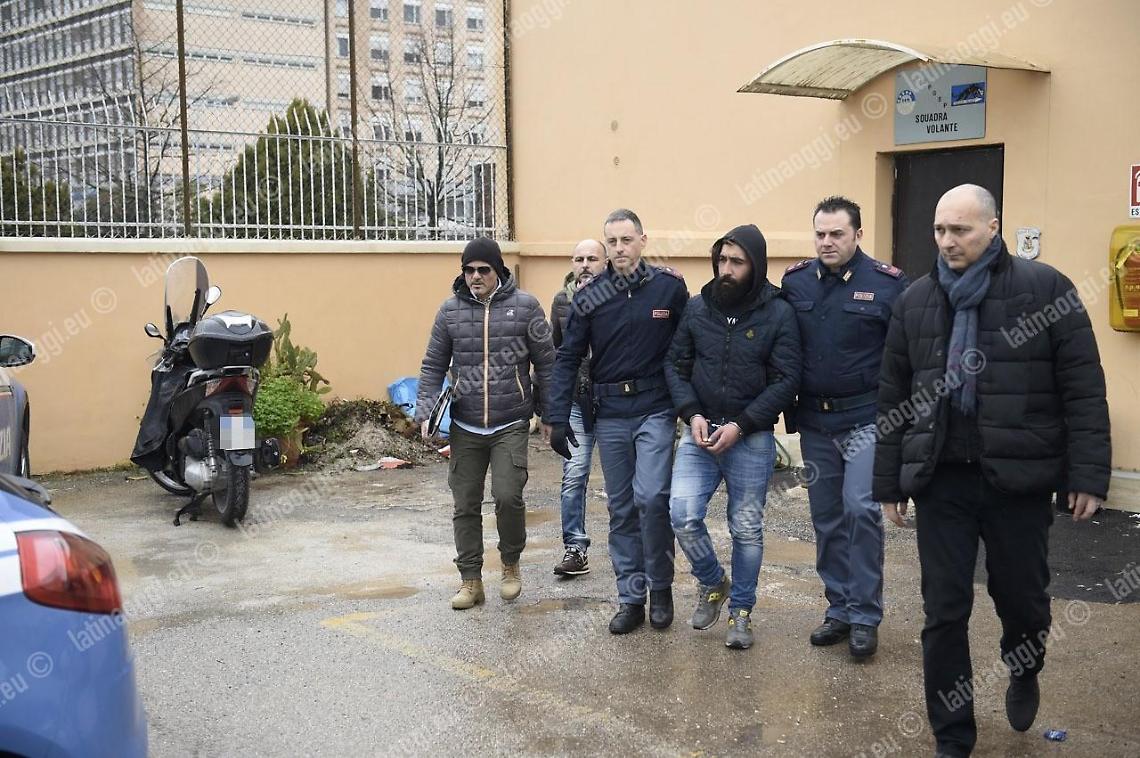 Botte alla nonna 90enne per farsi dare i soldi per la droga, arrestato