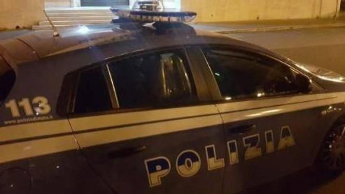 Maltrattamenti e lesioni alla compagna anche davanti ai figli: arrestato un 35enne