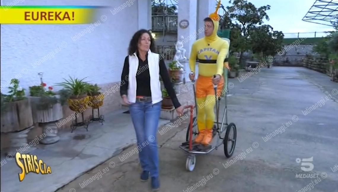 Striscia La Notizia a Latina per "la macchina che aiuta a muoversi"