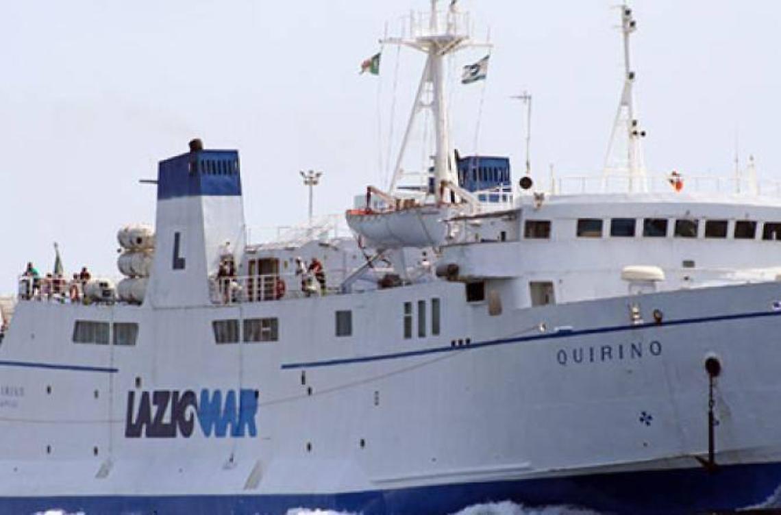 Vento forte e mareggiate, Ponza e Ventotene senza traghetti