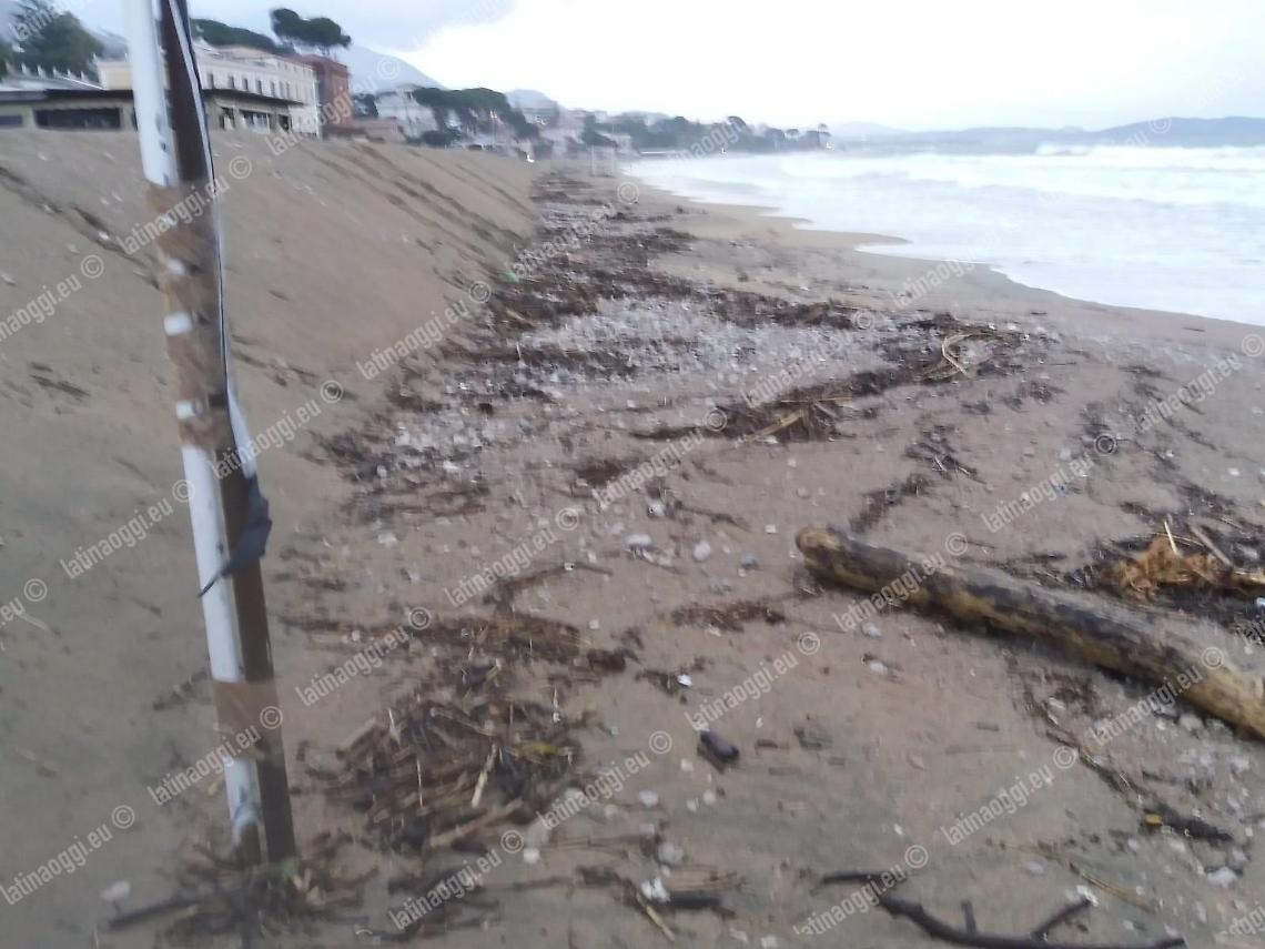 Erosione sulle spiagge del Golfo, ecco gli interventi necessari