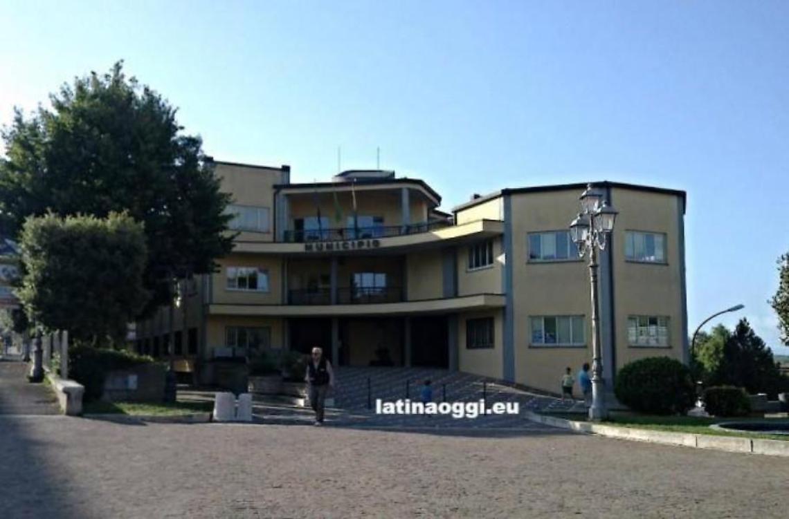 Lariano, palazzine di via Tevere: arriva un decreto ingiuntivo milionario