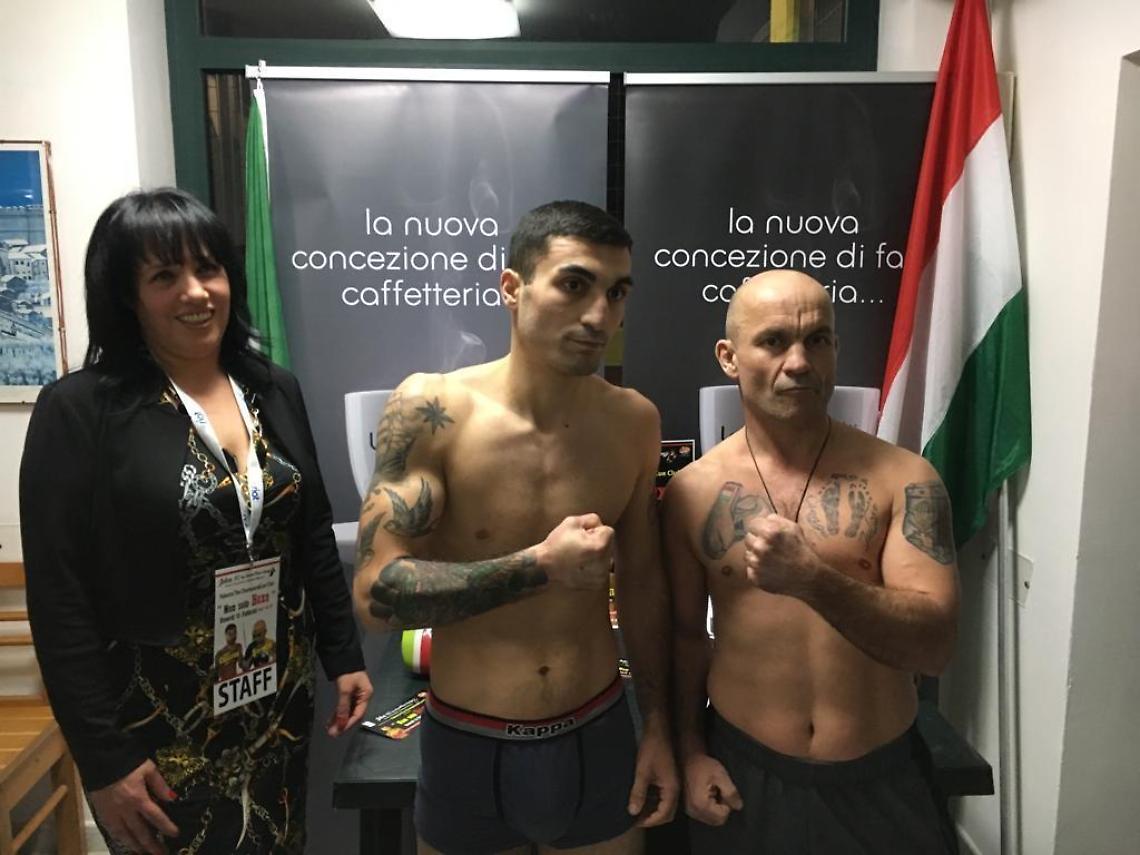 Il pugile Cascone sul ring del Cue Club contro Zoltan Horvath