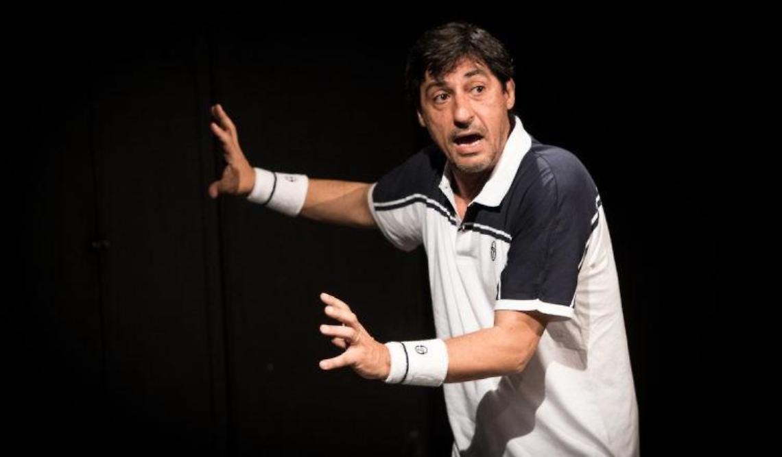 La partita impossibile tra Emilio Solfrizzi e Roger Federer