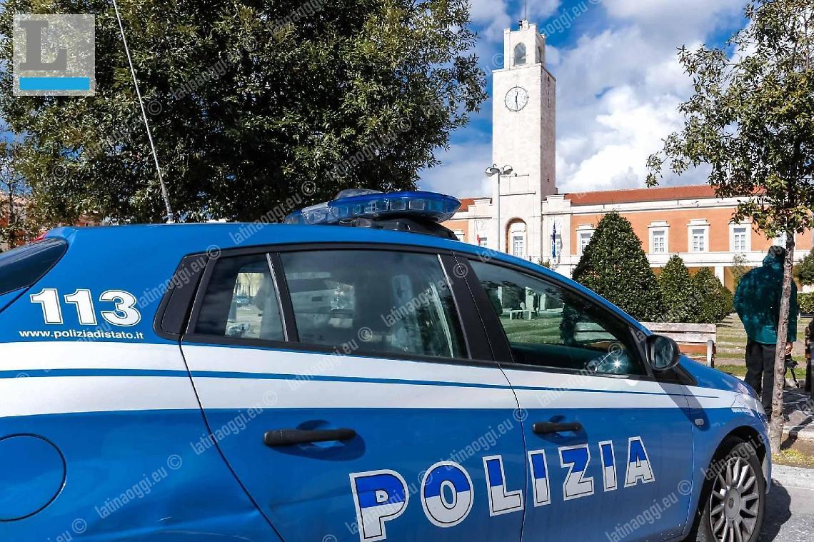Giovane picchiato in piazza del Popolo, nessuno ha aiutato la vittima