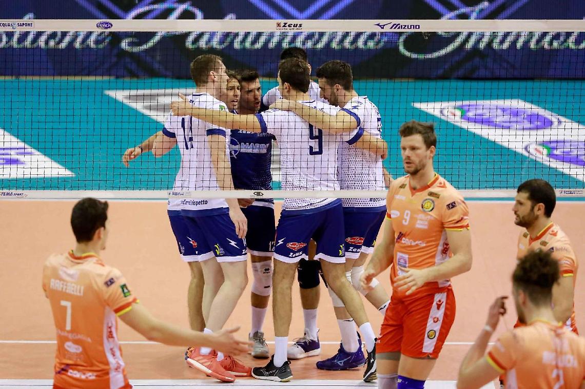 La Top Volley cede al tie break, ma la salvezza è ad un passo