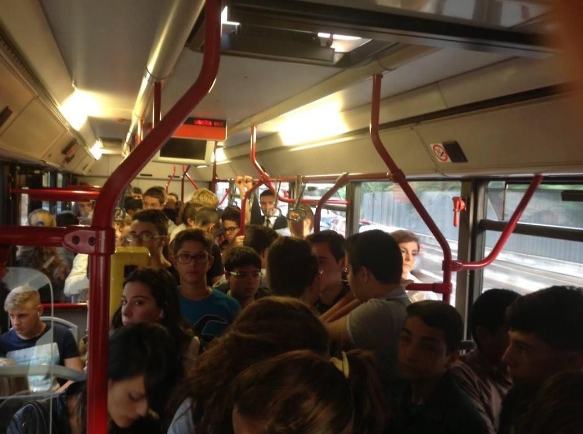 Per il 65% degli italiani, mezzi pubblici e scarsa igiene aumentano le malattie