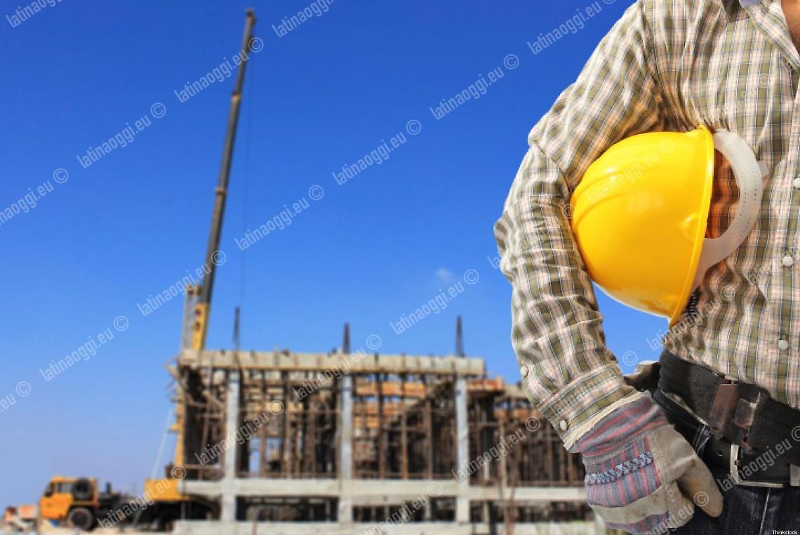 Caporalato invisibile nei cantieri, esposto della Cgil all'Ispettorato