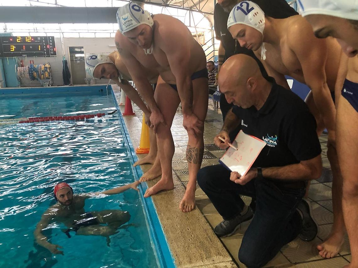 Tutto facile per la Latina Pallanuoto contro l'Arechi Salerno