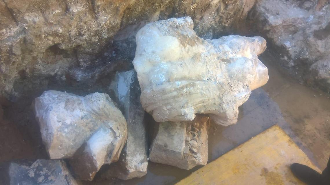 Gli scavi Eni portano alla luce una statua romana