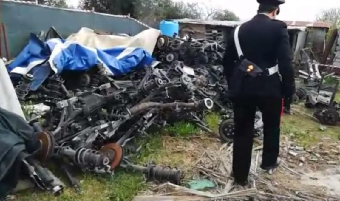 Concorso nel riciclaggio d'auto, denunciato un uomo originario di Sermoneta