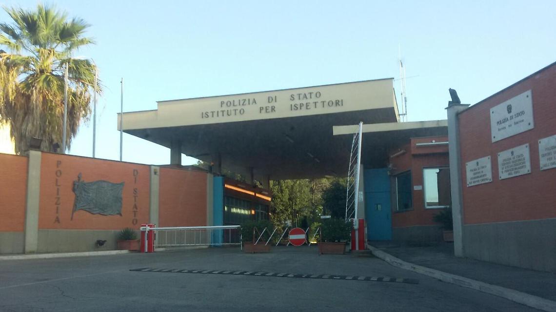 Nettuno, decine di poliziotti intossicati dopo un pasto a mensa