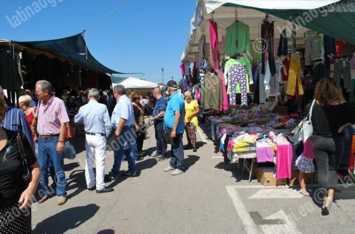 Assemblea degli ambulanti con i sindaci di Fondi, Terracina, Formia e Gaeta