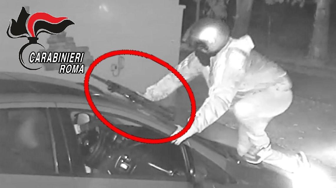 Estorsione e spari: si va dal Gup, ma senza aggravante mafiosa