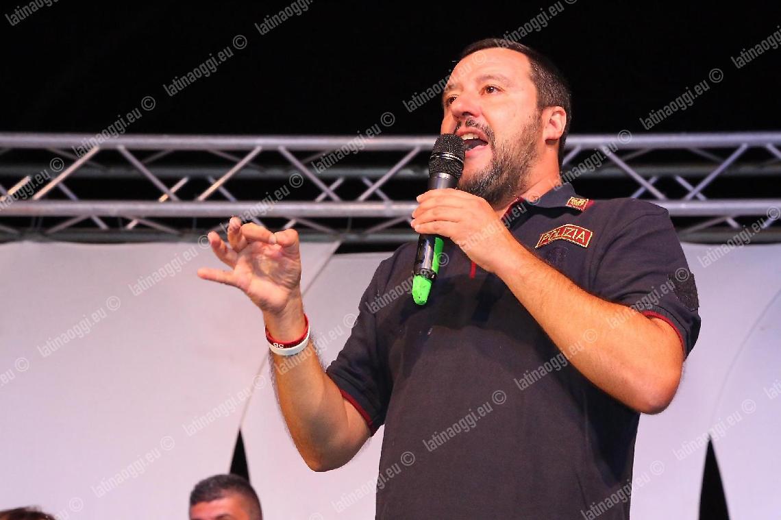 Operazione &laquo;Gramigna Bis&raquo; ad Anzio, Salvini: &laquo;In citt&agrave; per restituire la villa&raquo;