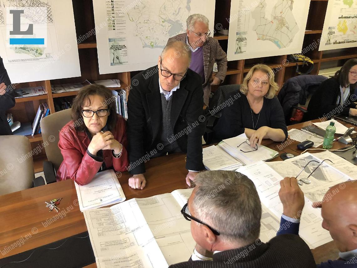 Negozi e uffici in via Piave, i dubbi in Commissione urbanistica