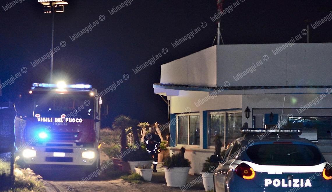 Misterioso incendio in un ristorante del Lido, indagini in corso