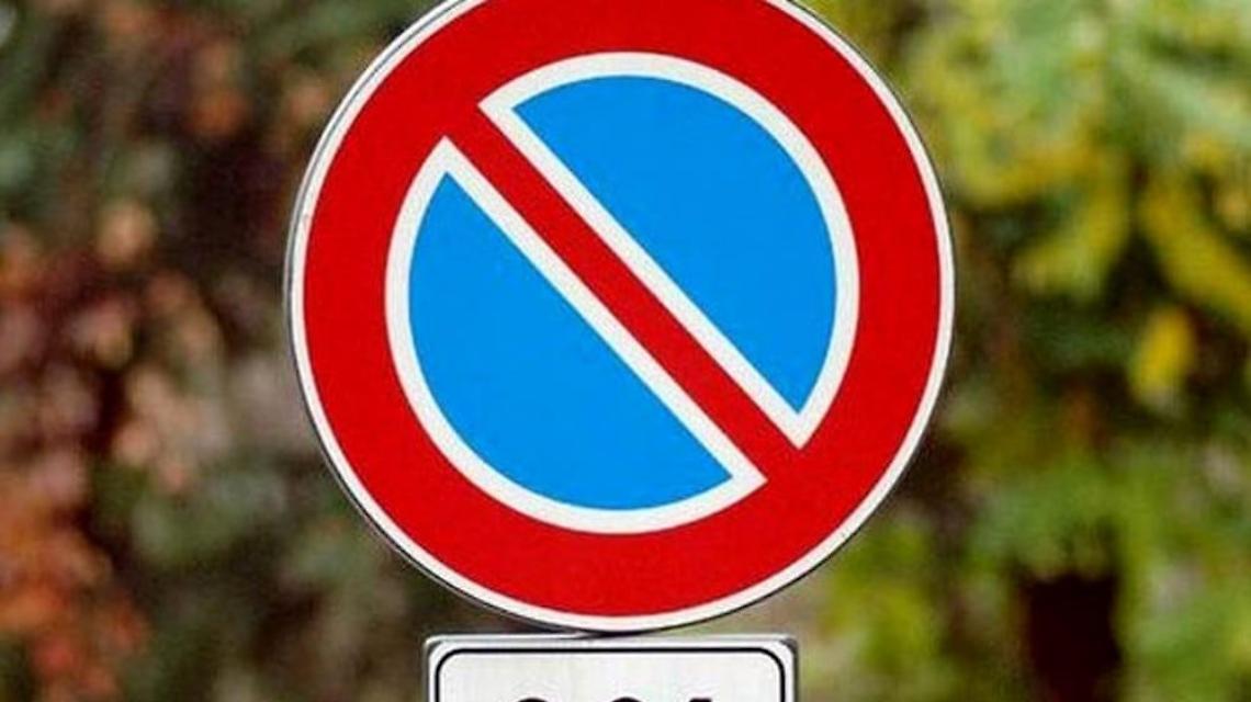 Divieti di sosta in via Torretta, crolla la clientela del supermercato