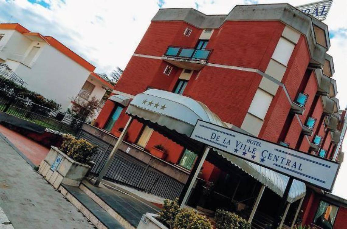 Latina, ancora nuova asta per l'Hotel de La Ville Central