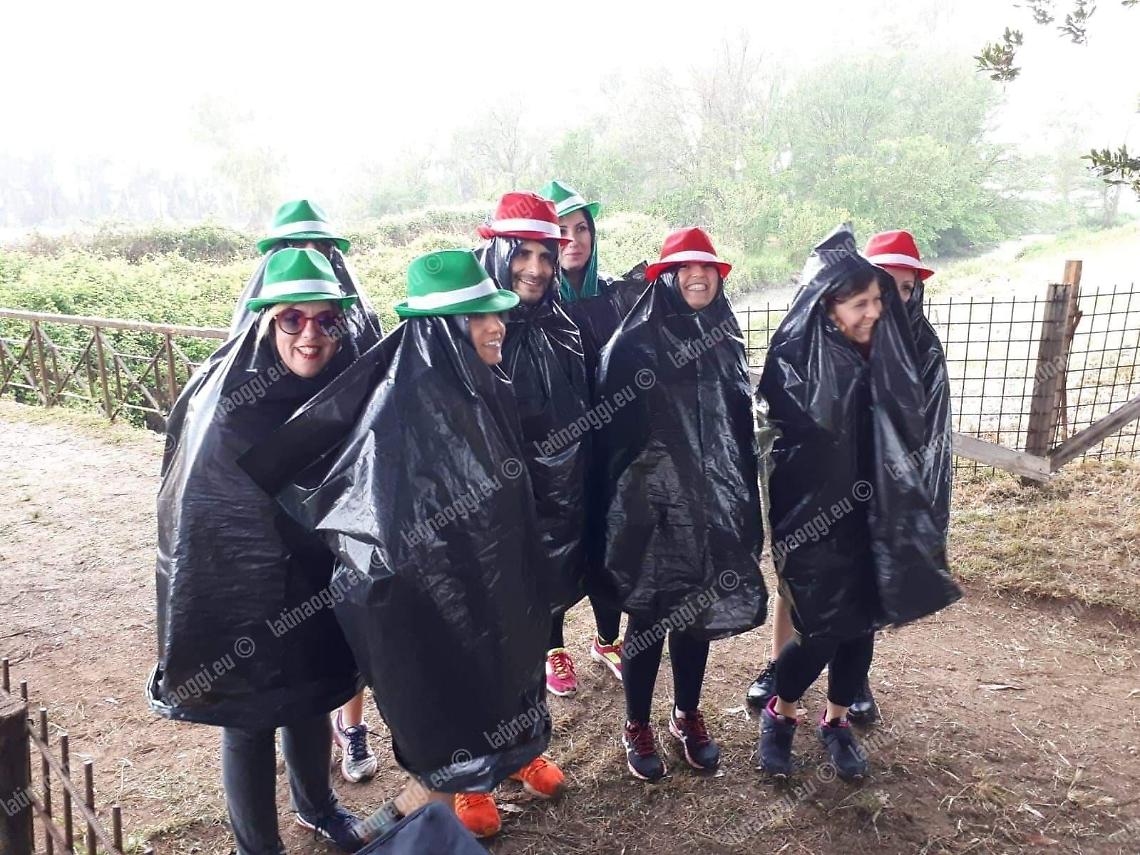 Terracina, Pedagnalonga "bagnata" ma si prosegue. Oltre seimila partecipanti