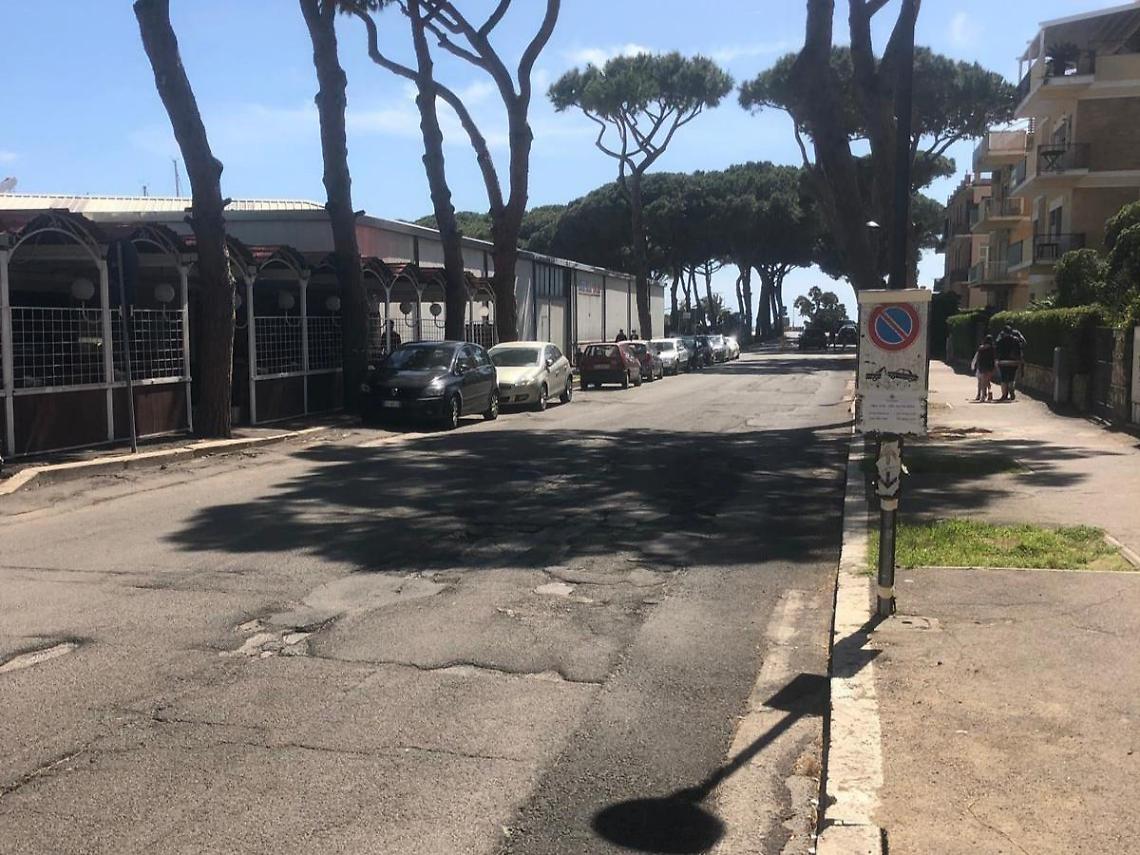Via Cristoforo Colombo interdetta al traffico e alla sosta per lavori