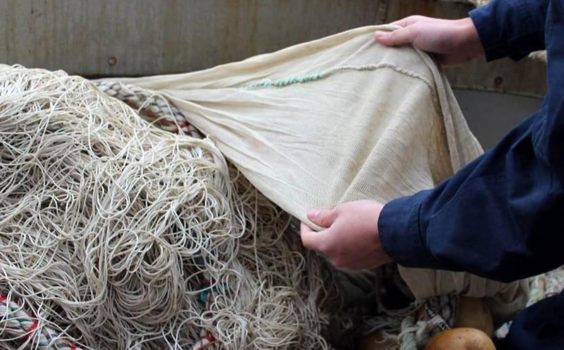 Una rete da pesca illegale al largo di Ponza, sequestro dei carabinieri