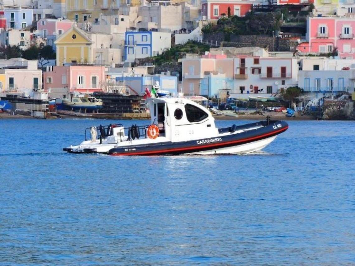 In barca a vela con la droga: denunciato un 42enne di Ponza