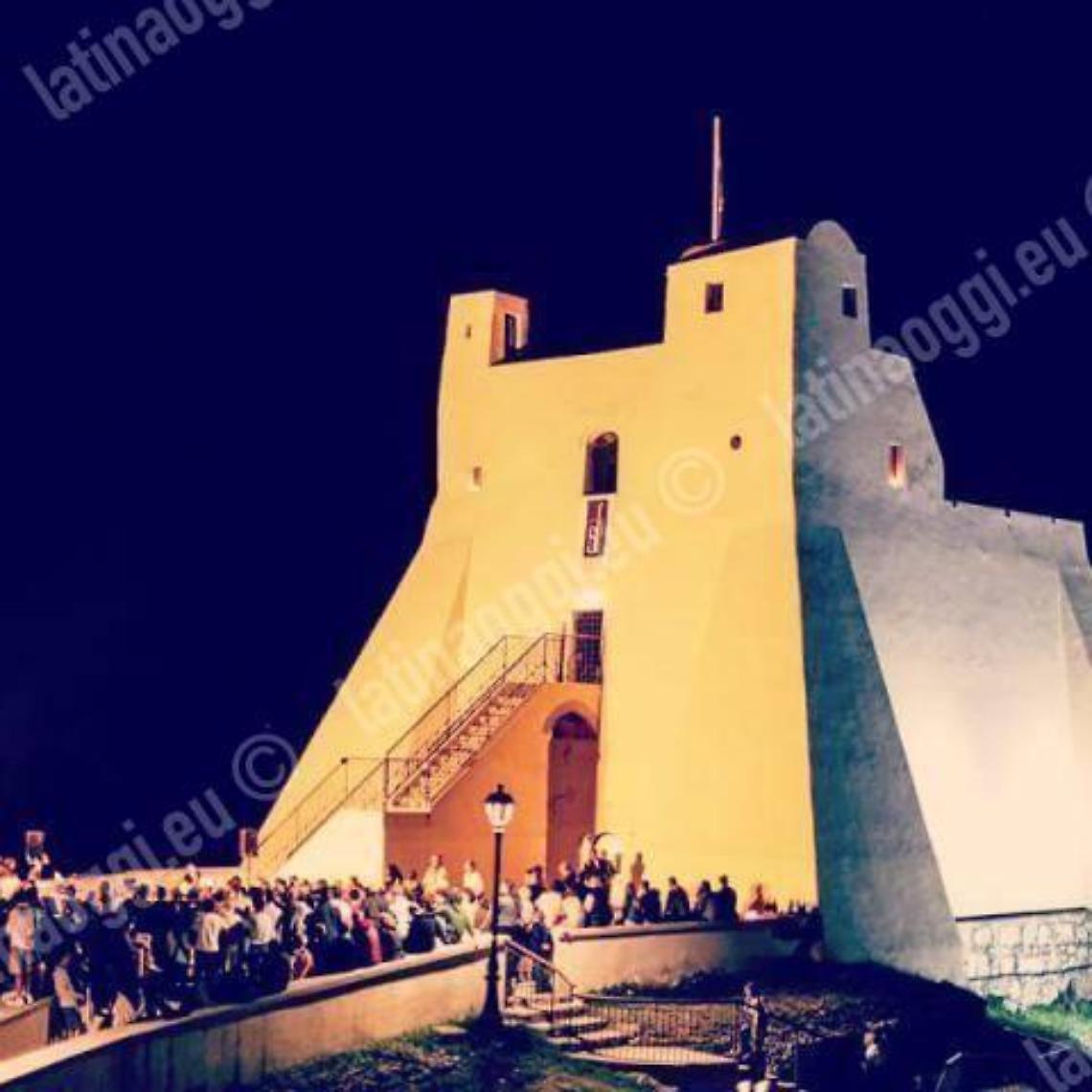 Sperlonga celebra "L'Infinito" di Leopardi: sono duecento anni