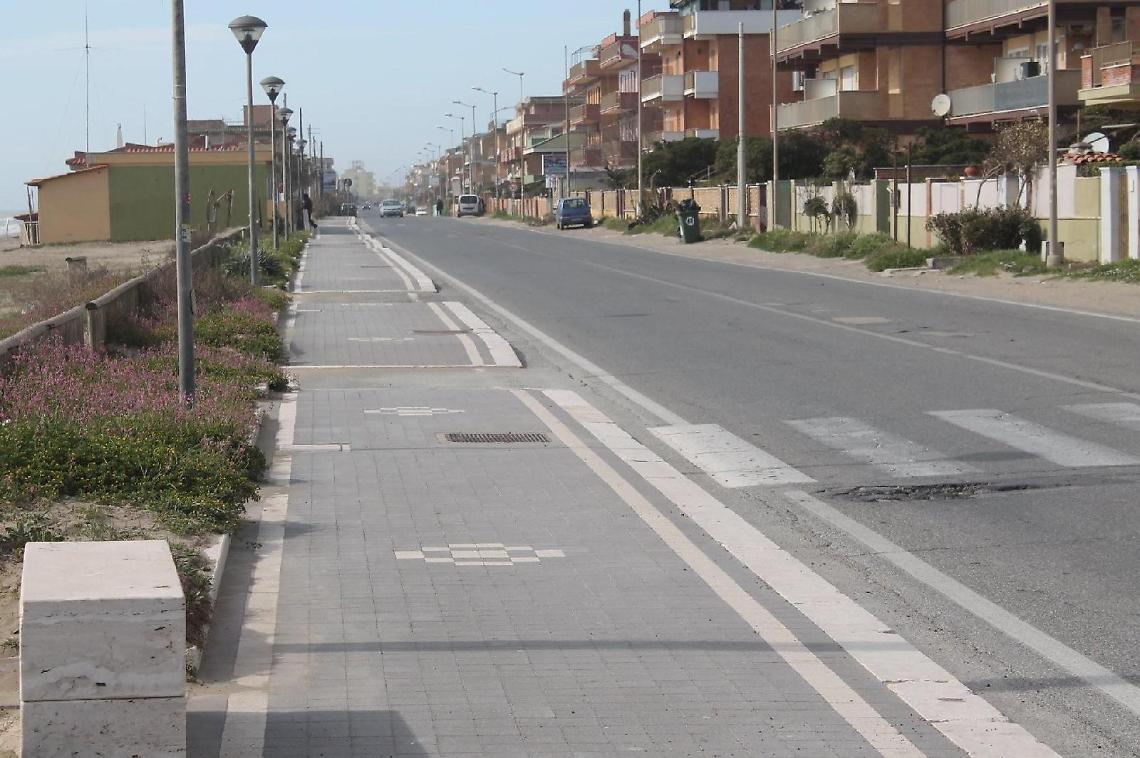 Ardea, abusi edilizi sul lungomare: arrivano le ordinanze di demolizione